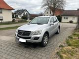 Mercedes-Benz ML 300 CDI 4MATIC BlueEFFICIENCY - - gebrauchte Mercedes-Benz ML 300 aus dem Jahr 2010