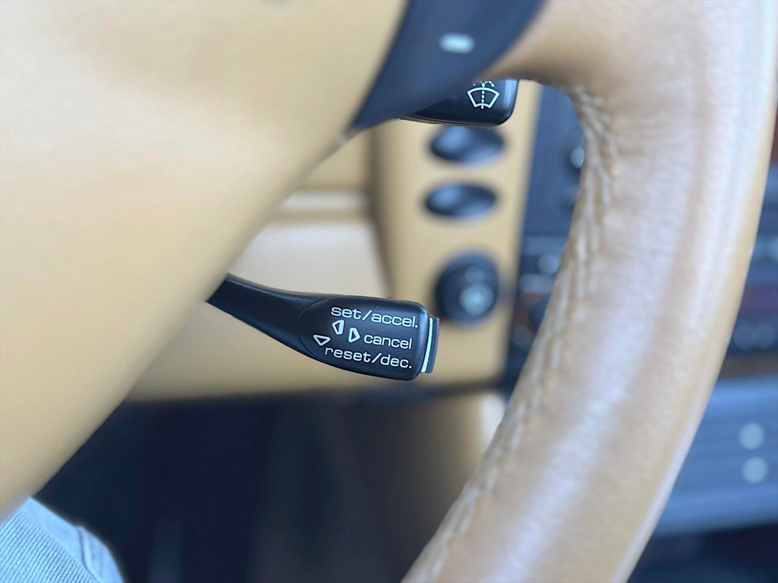 Fahrzeugabbildung Porsche 996 911 Carrera Cabriolet Black Design *TÜV Neu*