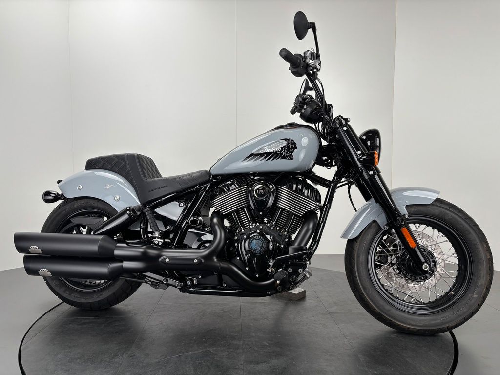Fahrzeugabbildung Indian CHIEF BOBBER DARK HORSE *JEKILL & HYDE*