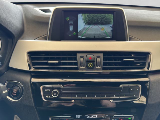 Fahrzeugabbildung BMW X1 sDrive 18d LED+Kamera+AHK+Sportsitze