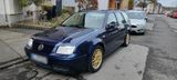 Volkswagen VW Bora 2.3 V5 - Volkswagen Bora mit Benzin-Antrieb: Kombi, V5