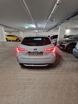 Toyota Corolla 2,0 Hybrid Lounge Touring Sports Lounge - Toyota Corolla Gebrauchtwagen in München