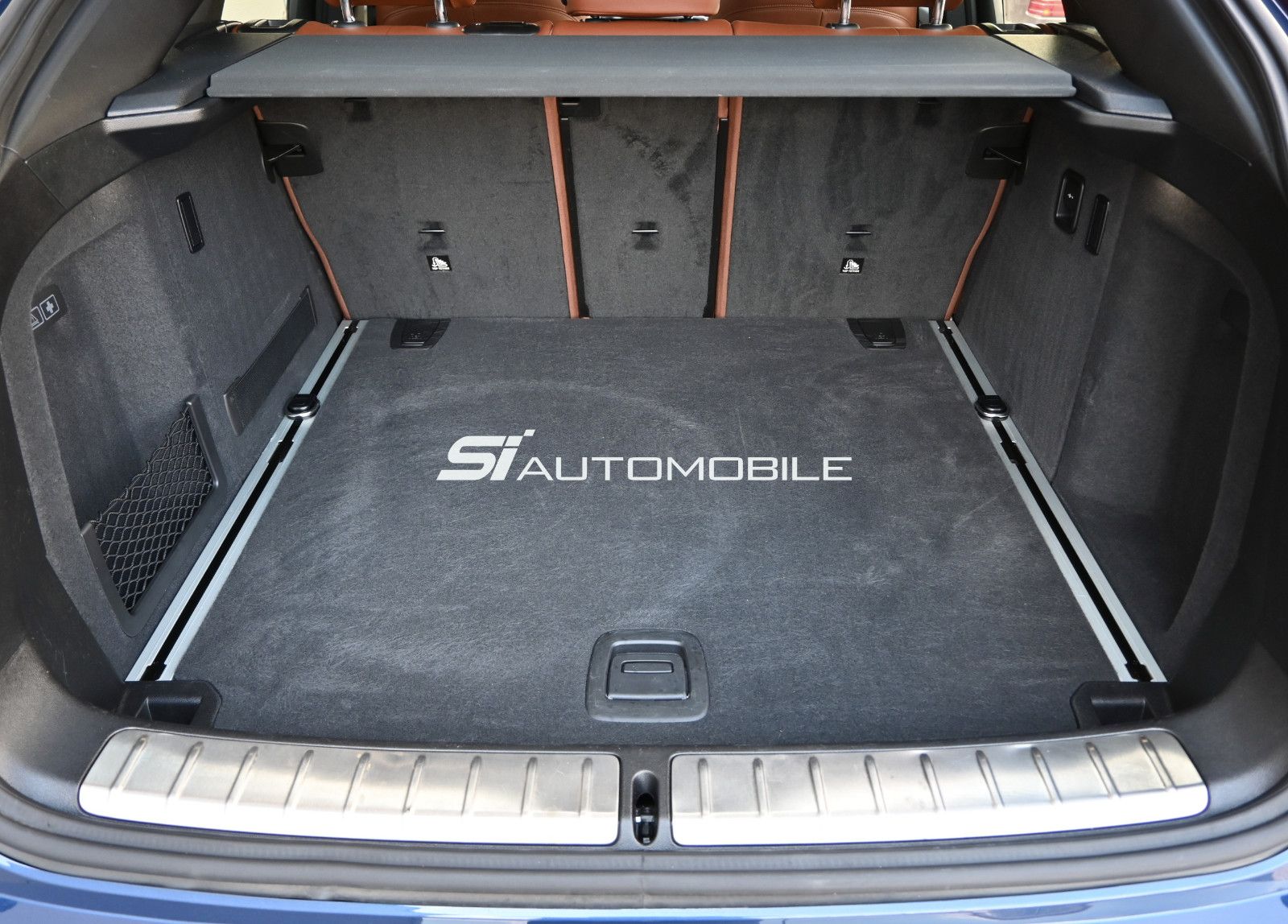 Fahrzeugabbildung BMW X4 xDr.30d °ACC°AHK°IND.MERINO-LEDER°STANDHEIZ.°