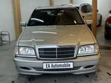 Mercedes-Benz C 200 ELEGANCE W202 /Kein Rost /sehr gepflegt - gebrauchte Mercedes-Benz C 200 aus dem Jahr 1999