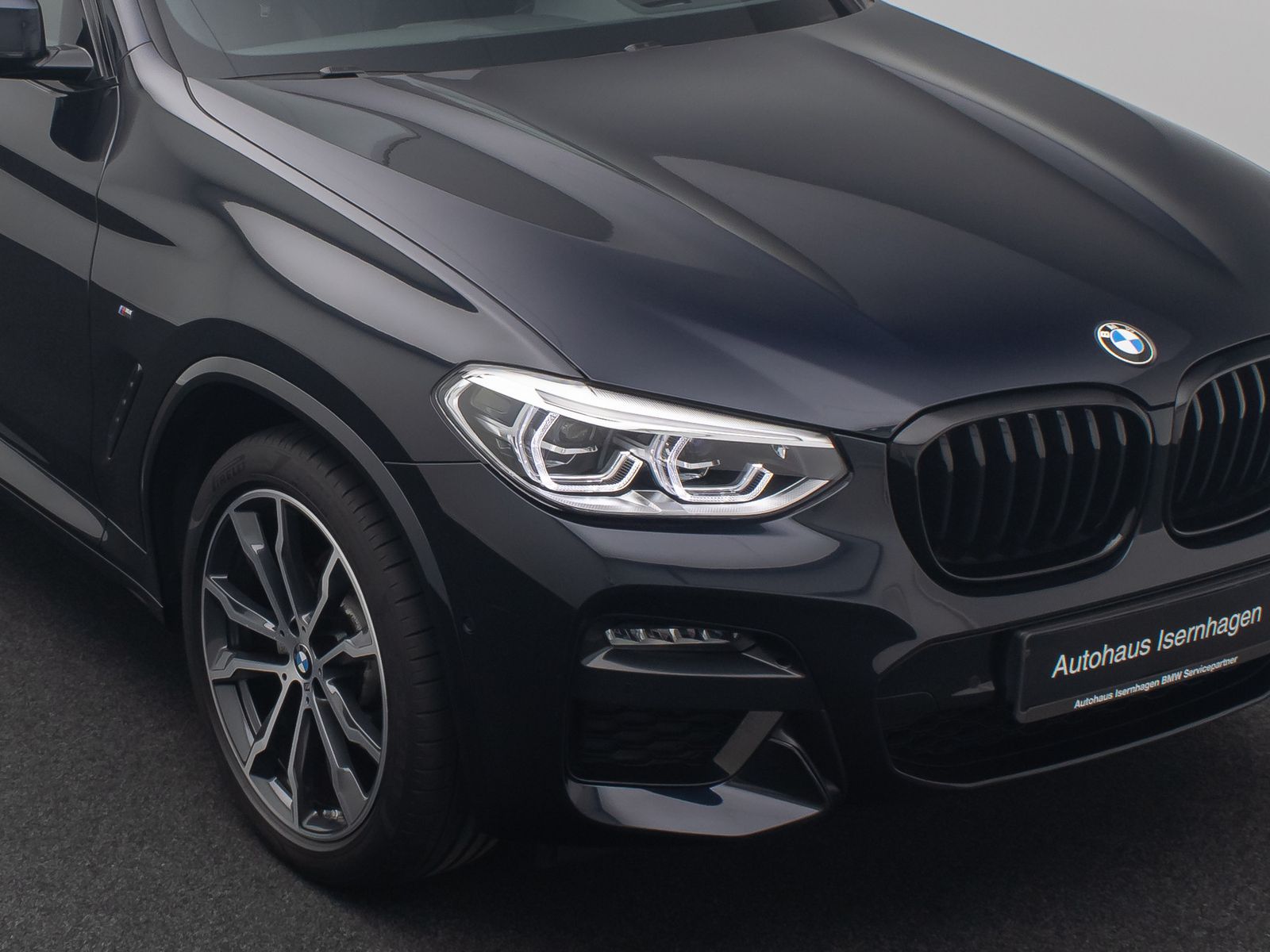 Fahrzeugabbildung BMW X3 xD20d M Sport HUD DAB HiFi Panorama 20Zoll