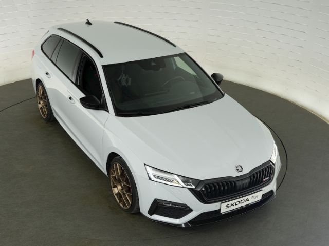 Octavia COMBI RS TSI DSG+AHK+LED+NAVI+RÜCKFAHRKA