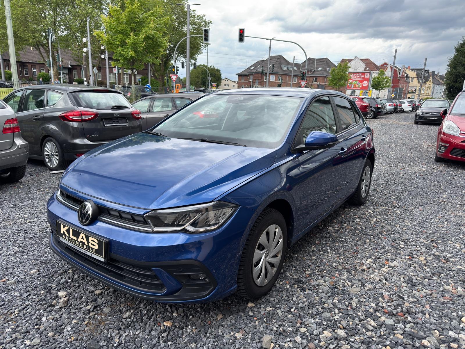 Volkswagen Polo VI Basis