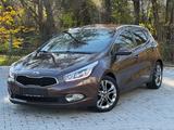 Kia cee'd / Ceed AUTOMATIK*PDC*KLIMAAUT*SHZG - gebrauchte Kia cee'd / Ceed aus dem Jahr 2013