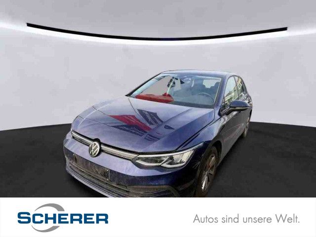 Volkswagen Golf VIII 1.5 TSI Life NAVI PDC APP AHK