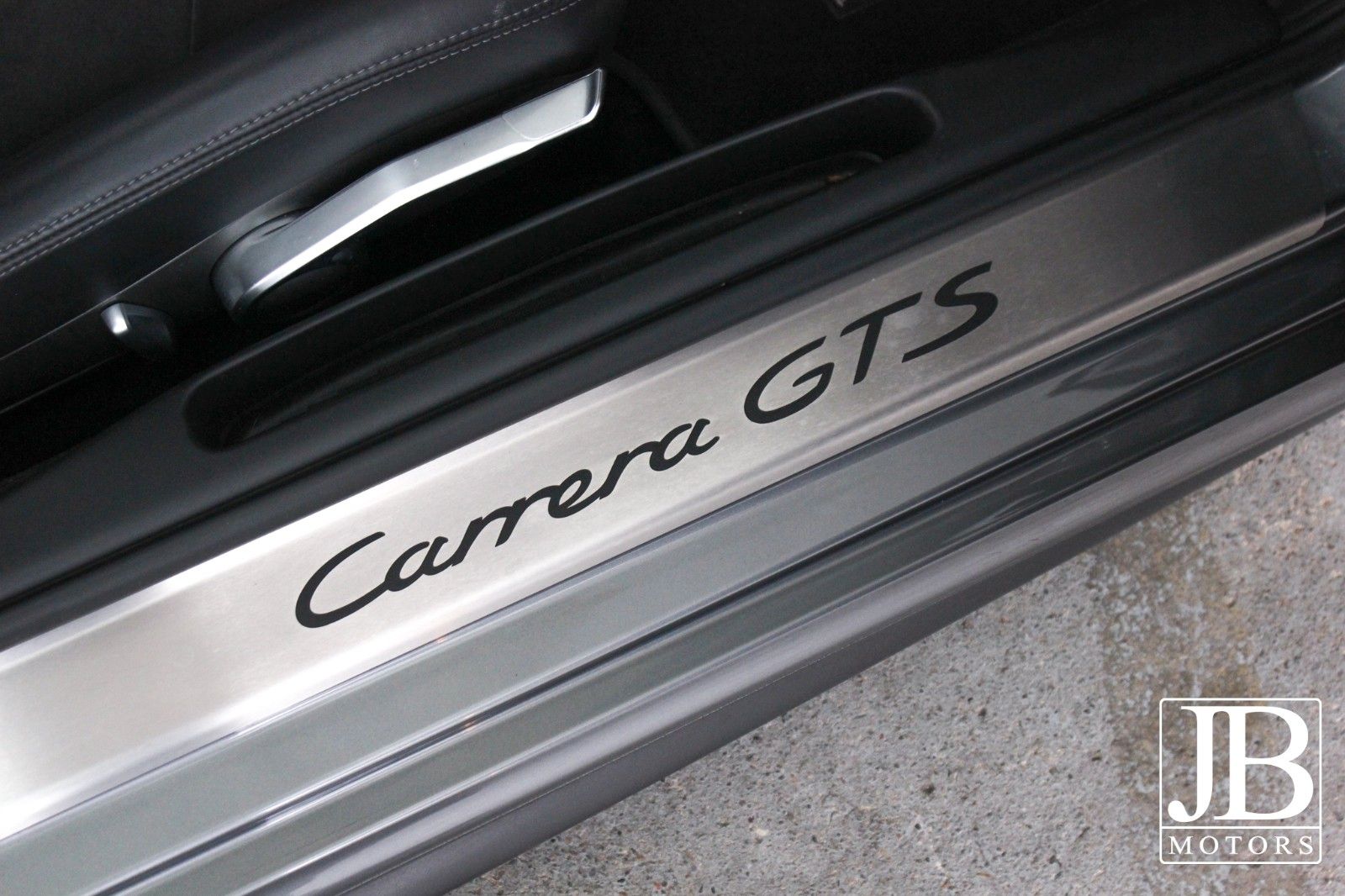 Fahrzeugabbildung Porsche 997 911 Carrera GTS Cabrio Sport Design 2. Hand