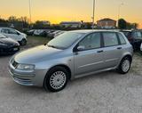Fiat Stilo 1.9 JTD 5 porte Dynamic - Fiat Stilo Dynamic mit Diesel-Antrieb