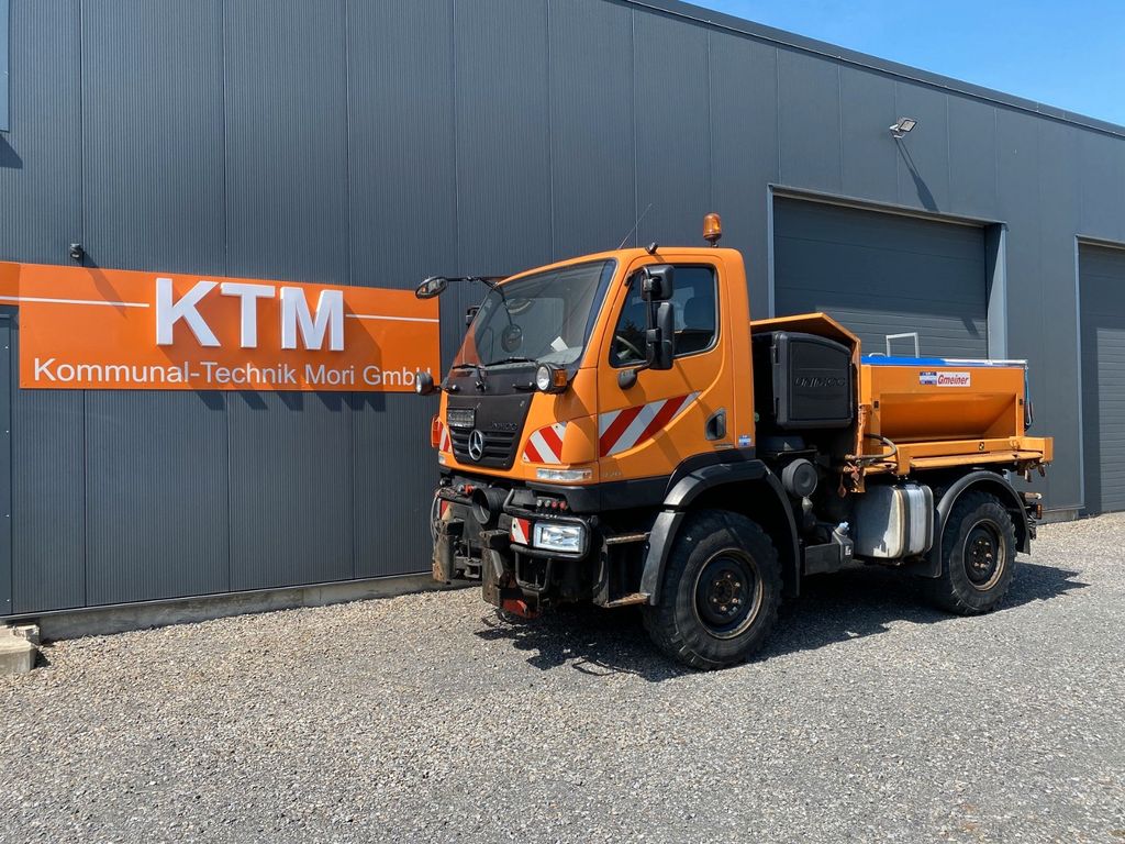 Mercedes Unimog u400