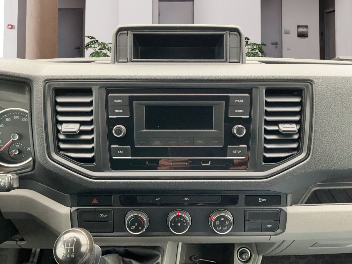 Fahrzeugabbildung Volkswagen Crafter 35 Pritsche 2.0 TDI Langer Radstand AHK