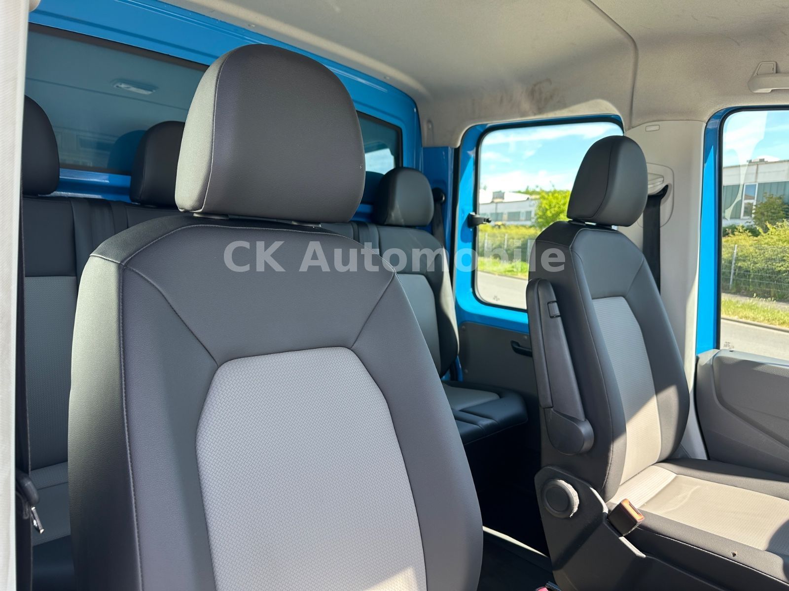 Fahrzeugabbildung MAN TGE 3.180 DoKa Pritsche/Plane 4X4/6 Sitze/AHK