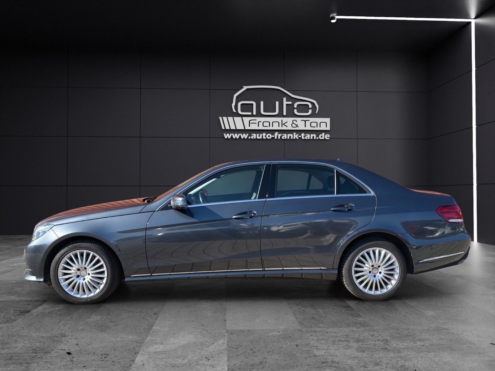 Fahrzeugabbildung Mercedes-Benz E 350 Limousine/2.Hand/Scheckheft/Top/360gKamer