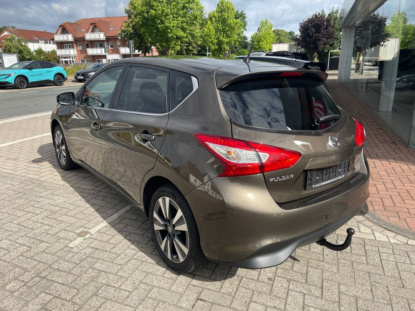 Fahrzeugabbildung Nissan Pulsar 1.2 N-Connecta Navi/AHK/Allwetterreifen