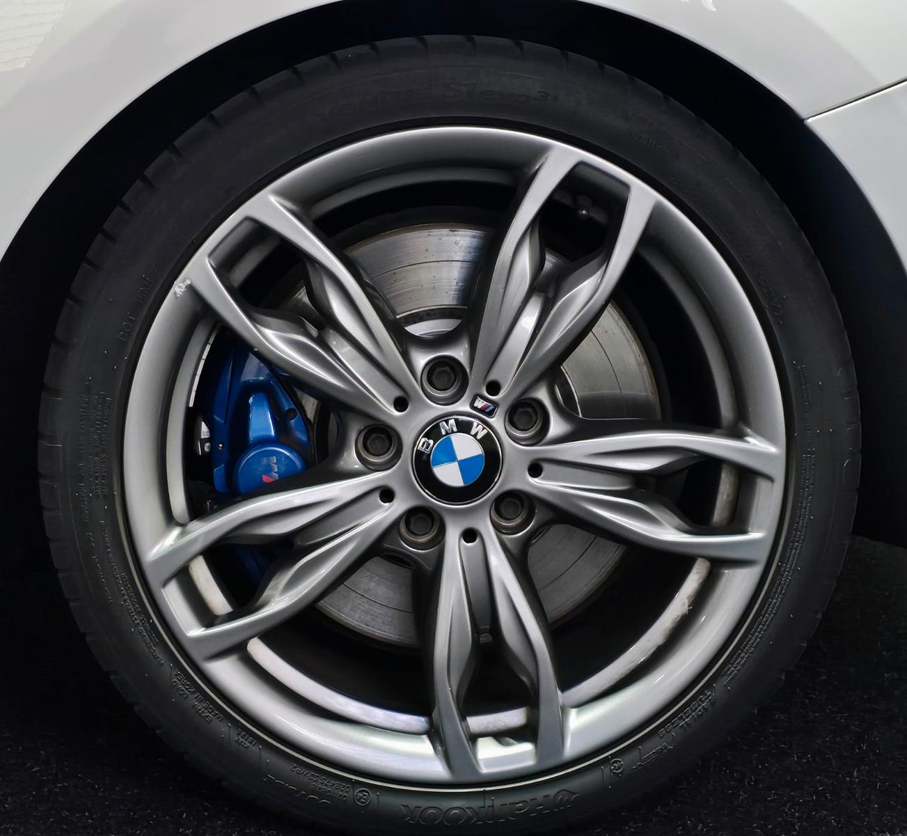BMW M135 M135I*NAVI PROF*HARMAN KARDON*BASTUCK*LEDER*AUTO | 320 ch | BMW M135I | GPS PROF