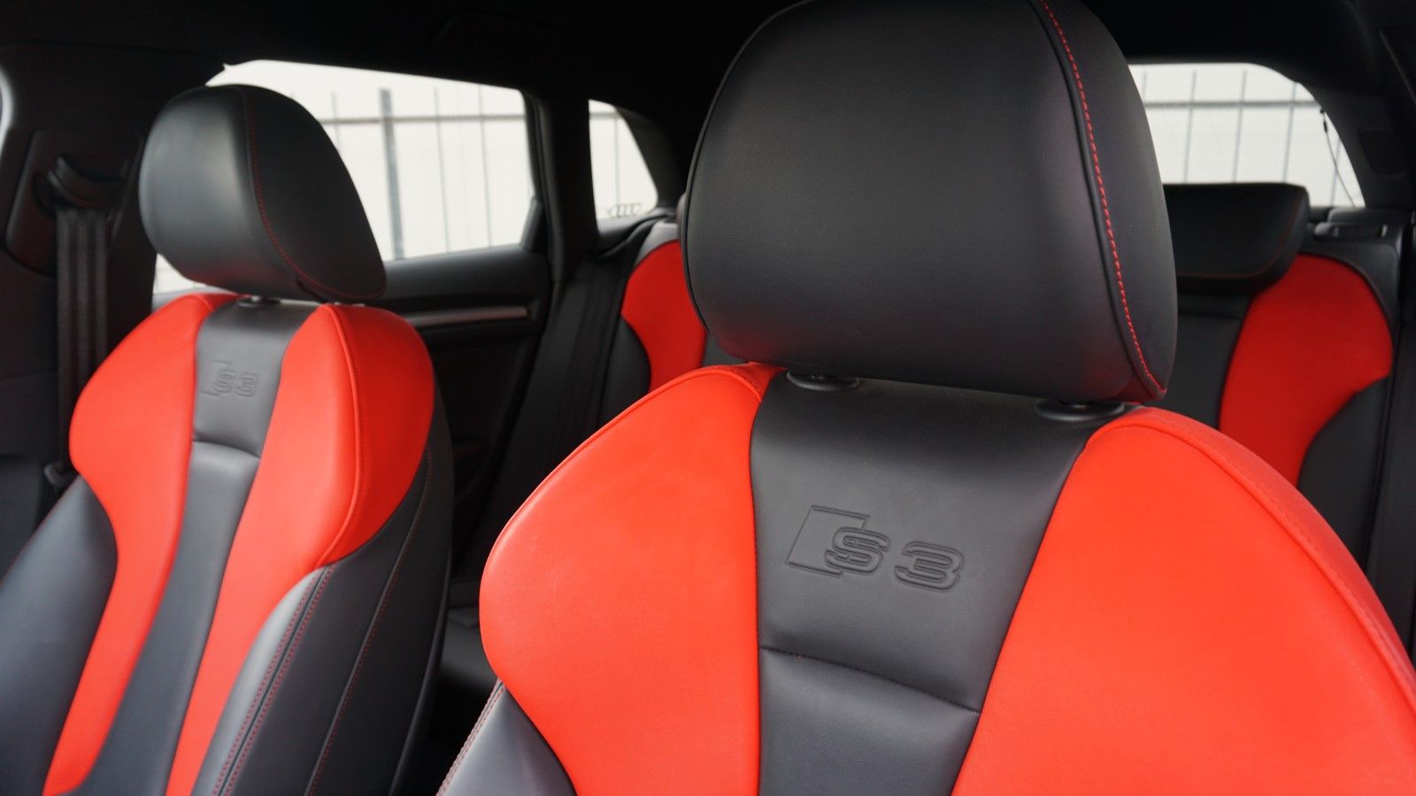 Fahrzeugabbildung Audi S3 Sportback 2.0 TFSI quattro, Leder, Navi, B&O