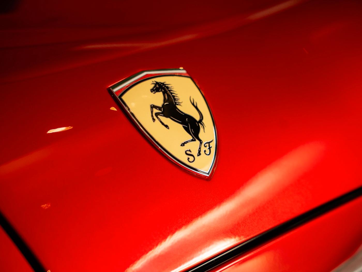 Ferrari 12Cilindri Panoramadach*Lift*HiFi-Burmester