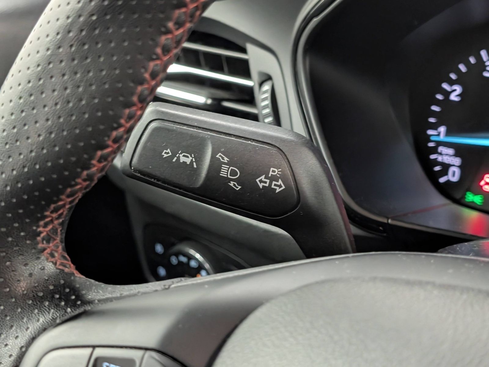 FORD Focus  Turnier 1.0 MHEV ST-Line Navi ACC – Bild 32