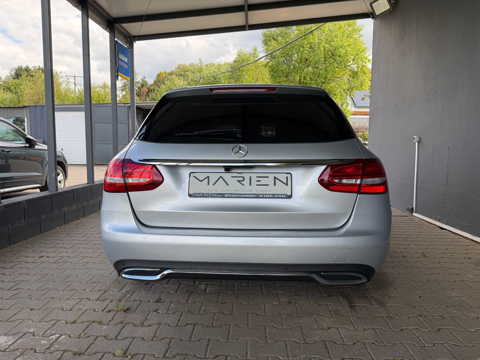 Mercedes-Benz C 200 T-Modell 4Matic Avantgarde — Bild 3