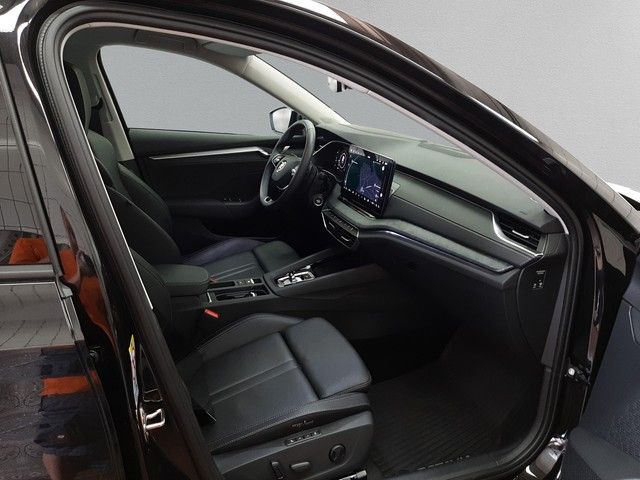Fahrzeugabbildung Skoda Octavia Combi Selection 2.0TDI AHK HuD Leder Nav