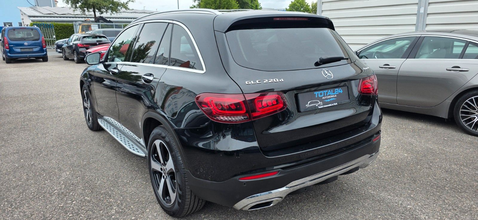 Mercedes-Benz GLC 220d 4Matic/Navi/LED/Kam/Leder/KeyLess/1Hand foto 3