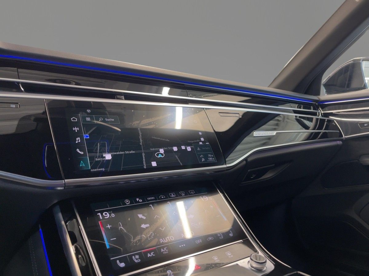 Audi A8 - Bild 11
