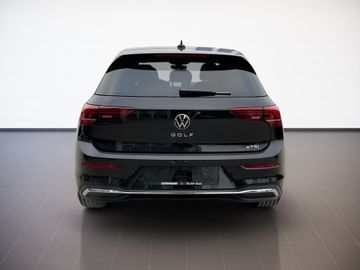 Volkswagen Golf - 5