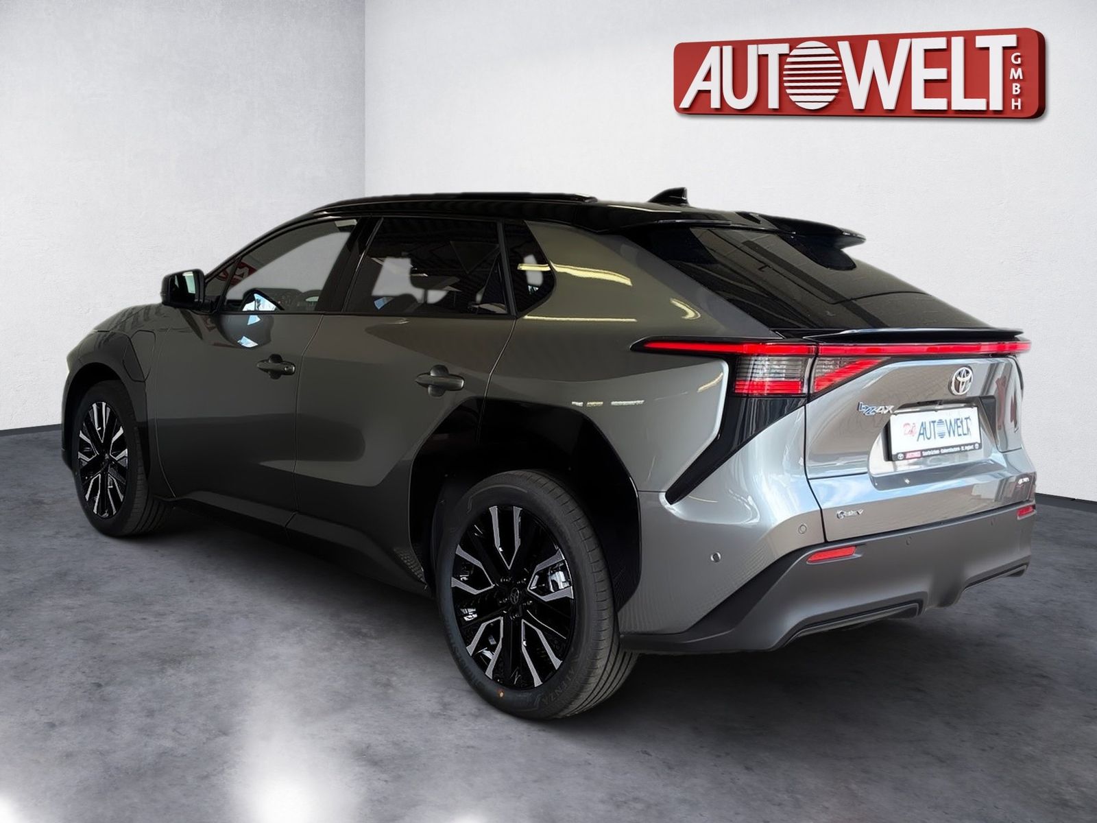 Fahrzeugabbildung Toyota bZ4X AWD Lounge 360,Kamera,LED,Navi,SHZ,ACC,PDC
