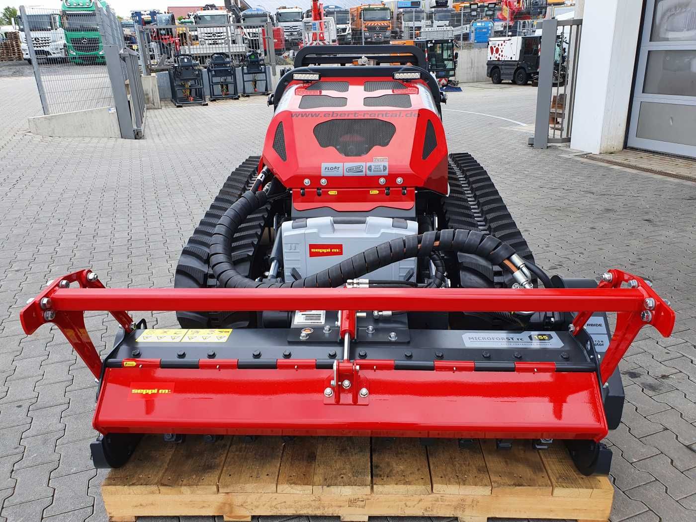 Fahrzeugabbildung Andere Seppi M. MAX 75 LE 75 PS Raupe / Mulcher / Funk