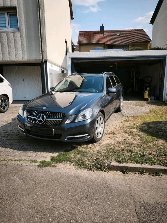 Image of Mercedes-Benz E 350