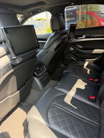 Audi A8 - 12