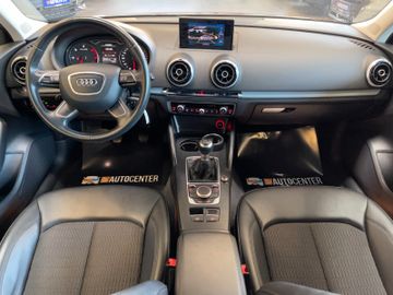 Audi A3 ambiente *BI-XENON*NAVI*TEMPOMAT*SZHZ*KLIMA*