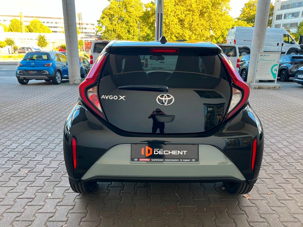 Fahrzeugabbildung Toyota Aygo X Teamplayer 1.0 RFKAM ACC
