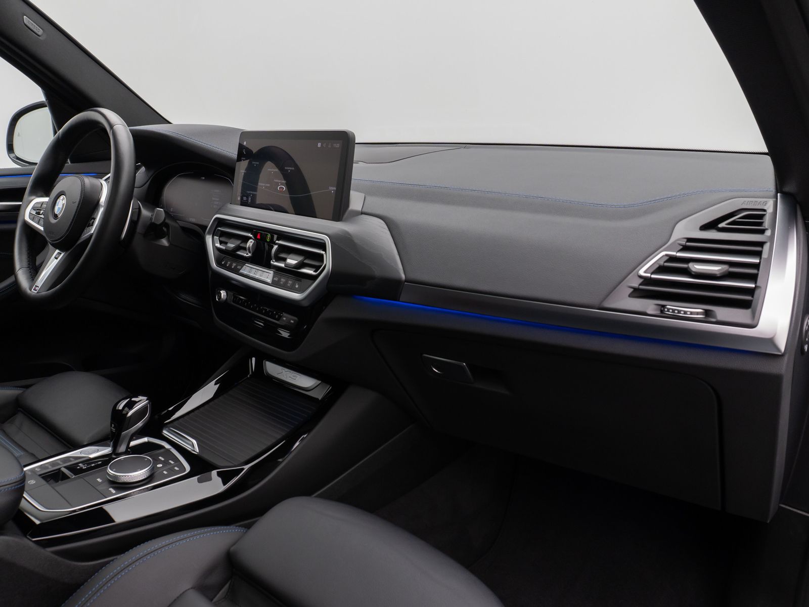 Fahrzeugabbildung BMW X3 xD30d M Sport Panorama Laser 360°HUD DAB HiFi