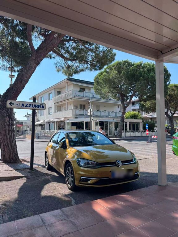 Image of Volkswagen Golf