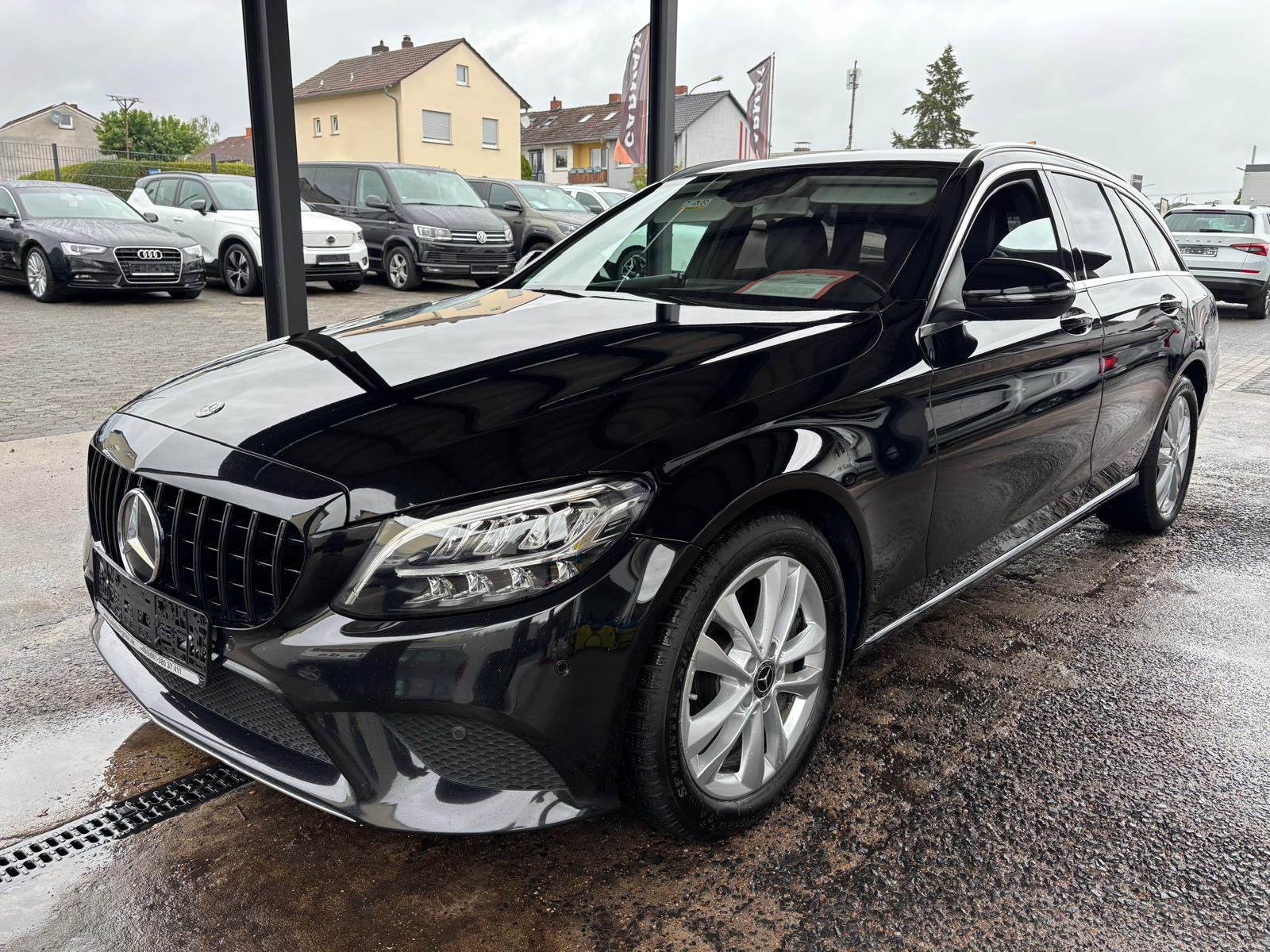 Mercedes-Benz C 220 Avantgarde LED Widescreen AHK RFK SH Wipp