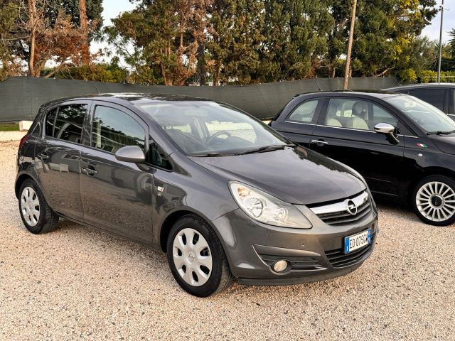 Opel Corsa 1.2 5 porte Club