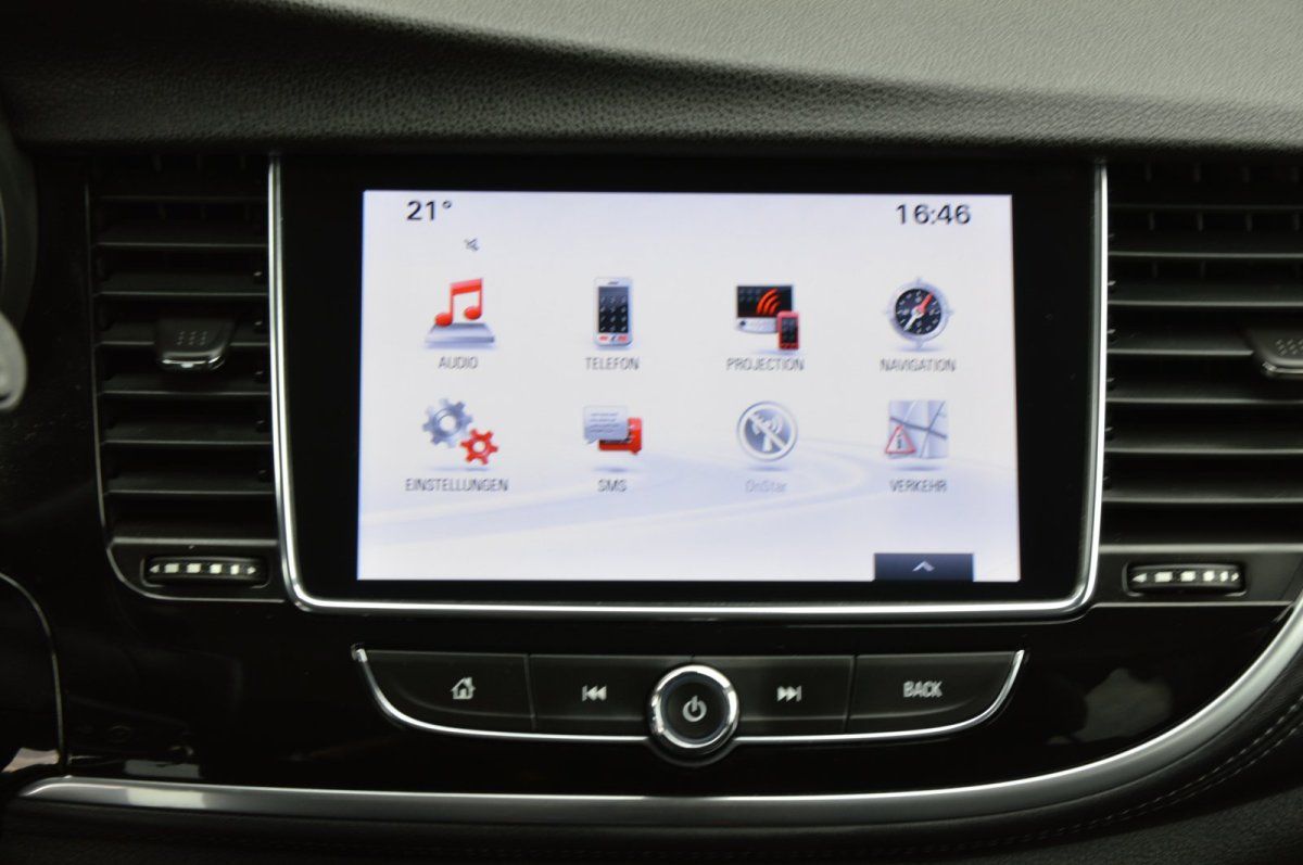 Fahrzeugabbildung Opel Mokka X   Design Line Start/Stop AHK