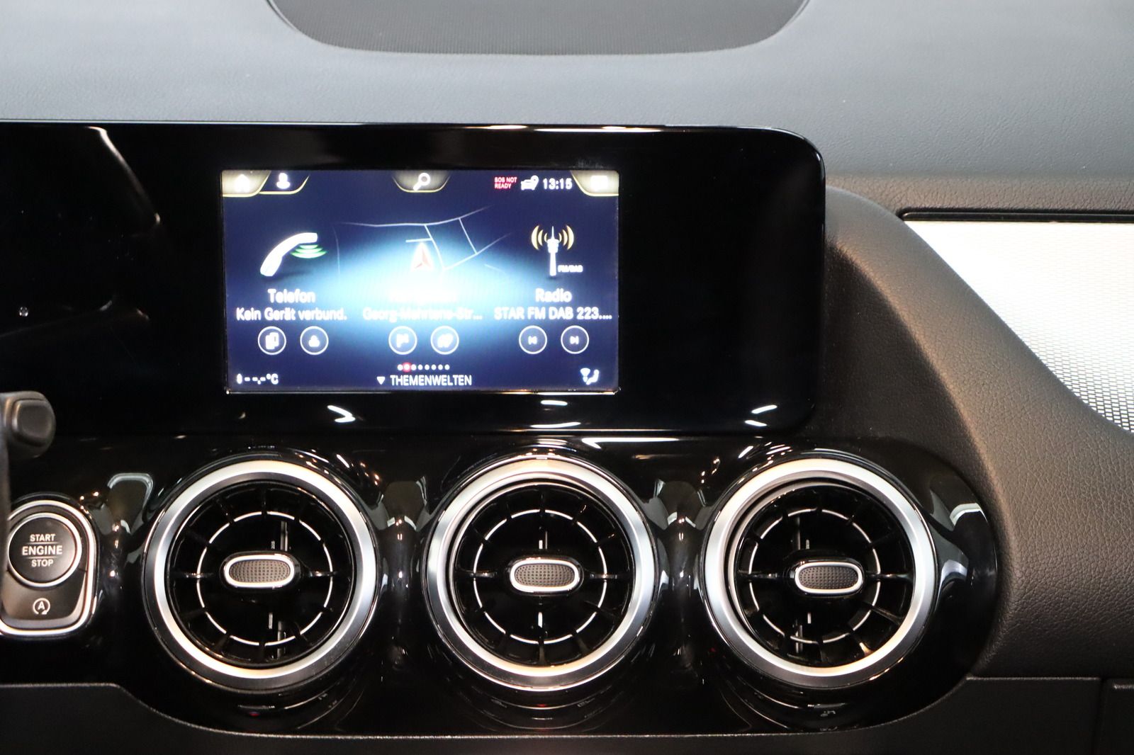 Fahrzeugabbildung Mercedes-Benz GLA 200 d * Leder * SHZ * AHK