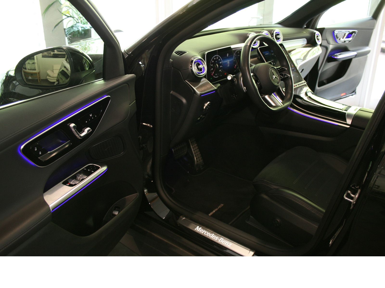 Fahrzeugabbildung Mercedes-Benz GLC 220 d Coupe AMG Plus *AHK*Memory*Pano-Dach*