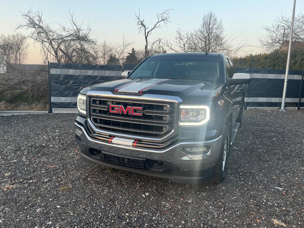 GMC Sierra