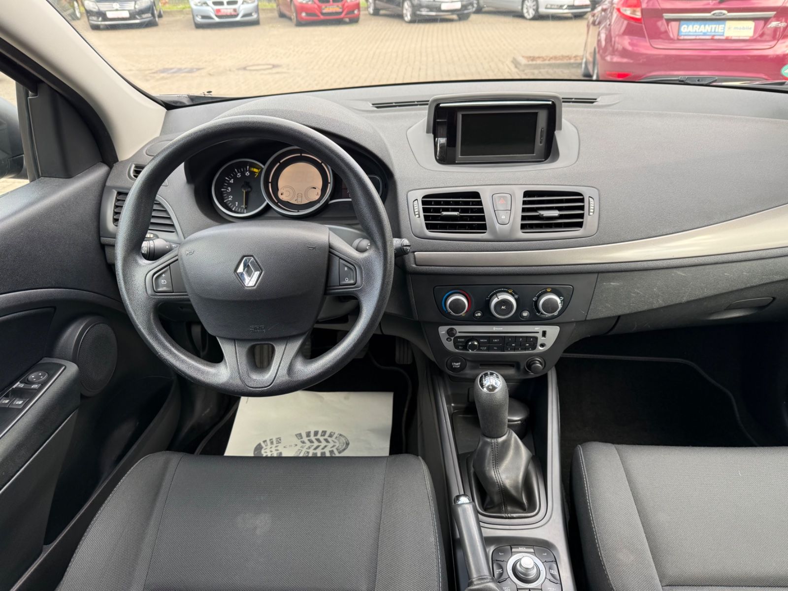 Megane III Lim. 5-trg.Tomtom Edition*NUR 76000KM