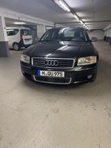 Audi A8 4.2 tiptronic quattro - - Audi A8 aus 2004: 4.2