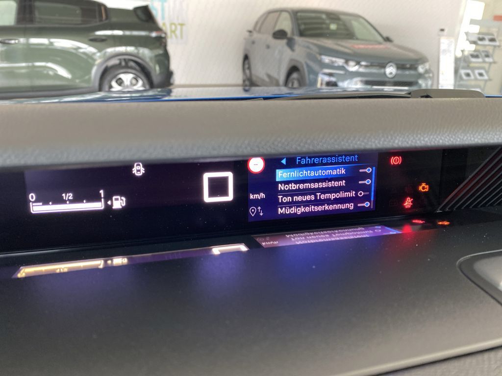 Fahrzeugabbildung Citroën C3 Turbo 100 MAX *Winter-Pak*CAM*Allwetter*Navi*