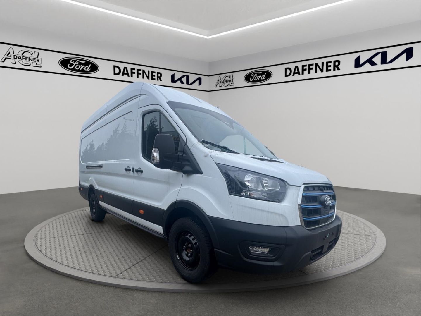 Fahrzeugabbildung Ford Transit Kasten E 390 L4 Trend 68,0 kWh Heckantri