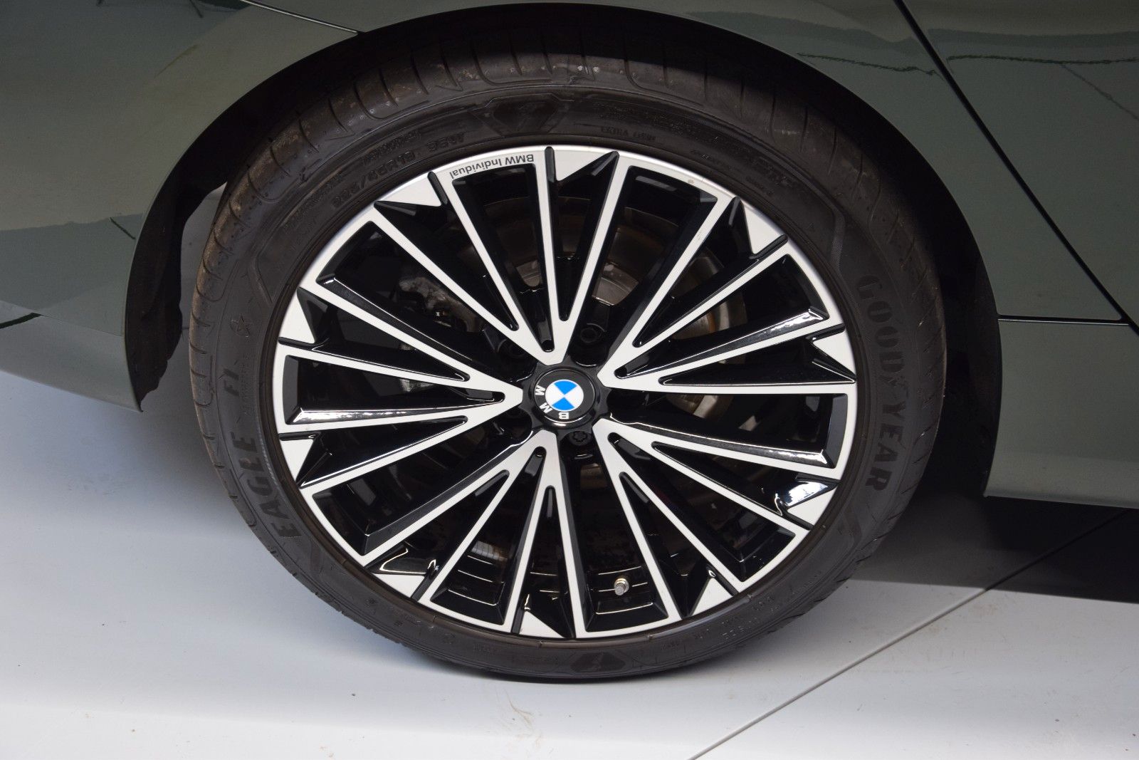 Fahrzeugabbildung BMW 218 i Active Tourer M Sport HuD Leder Pano AHK