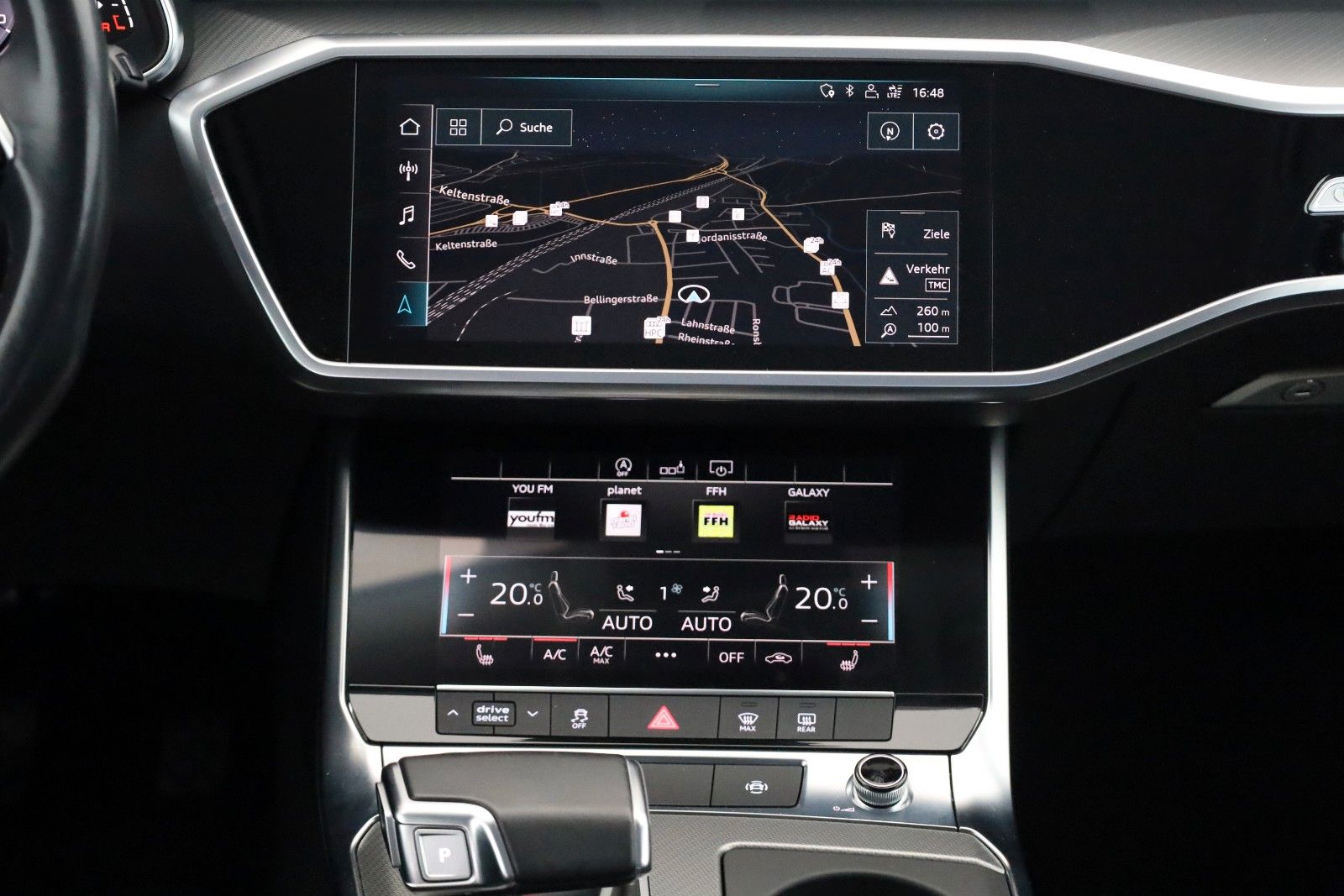 Fahrzeugabbildung Audi A6 Avant 40 TDI sport T.Leder,Navi,LED,ACC,SR+WR