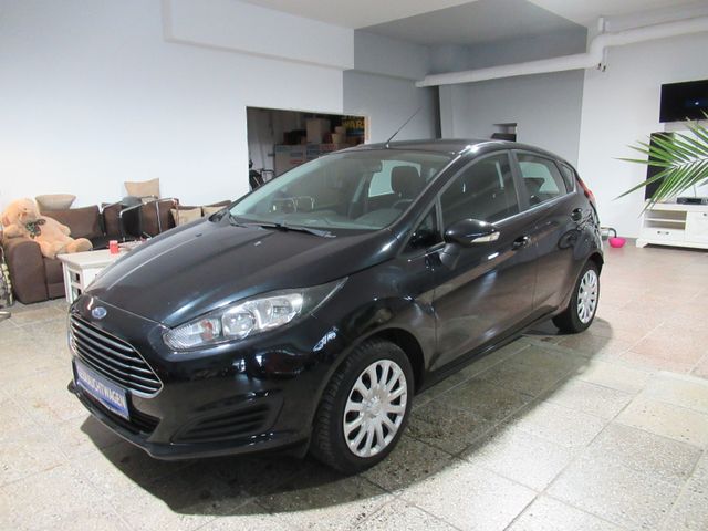 Ford Fiesta beh.Frontscheibe,Klima Sitzheizung